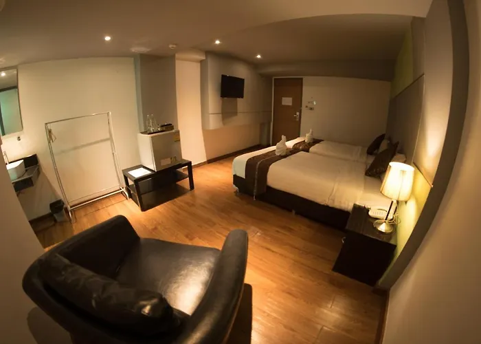 Admire Thonburi Hotel 3*