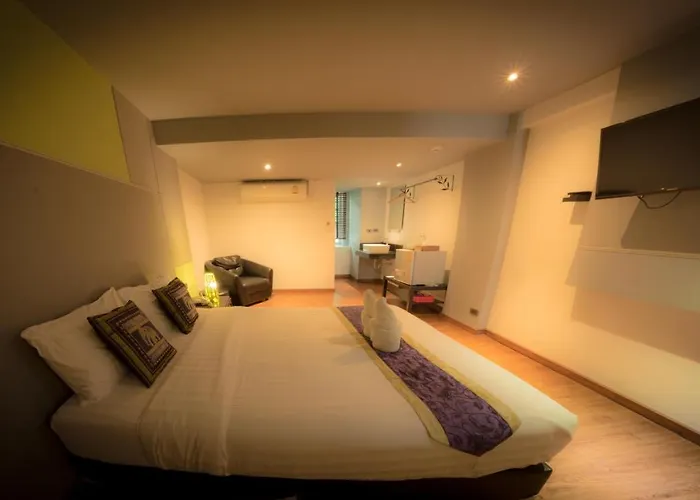 Admire Thonburi Hotel